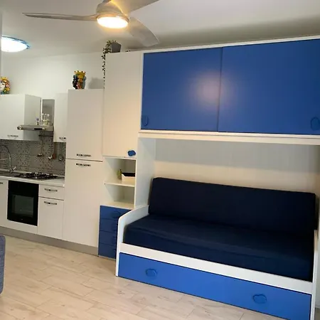 C'est La Vie Apartman Giardini Naxos