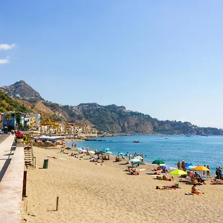 C'est La Vie Appartamento Giardini Naxos