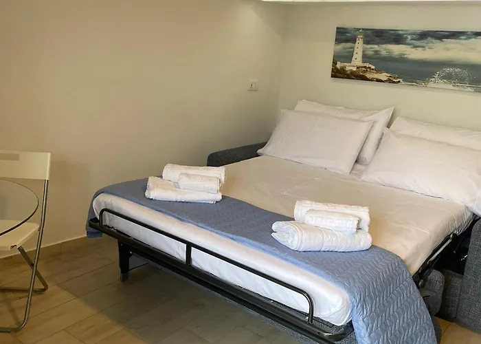 C'est La Vie * Giardini Naxos